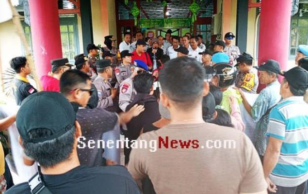 Warga Sungai Raya Kecamatan Sepauk ‘Berhasil’ Desak Inspektorat Audit Kades, Audit Dilaksanakan 1 April