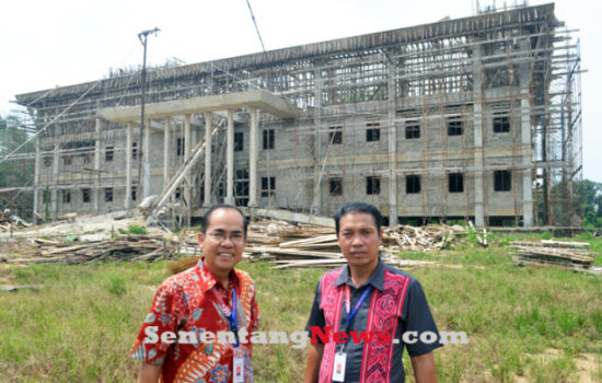 Konstruksi Berat  Gedung Rektorat Institut Teknologi Keling Kumang, Ternyata Dilaksanakan Kontraktor Lokal